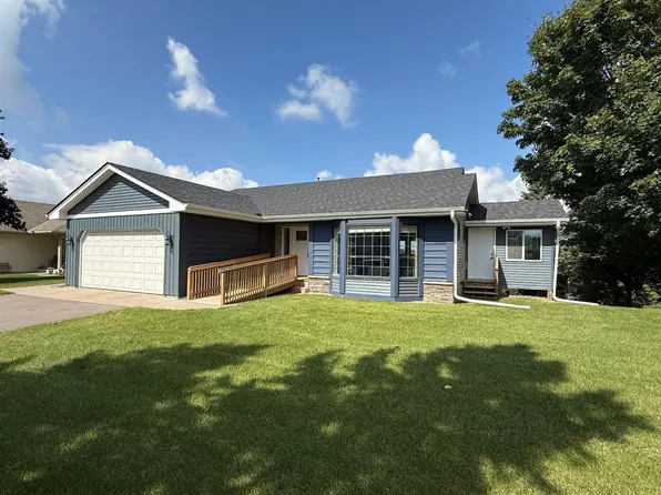 5636 150th St SE, Prior Lake, MN 55372