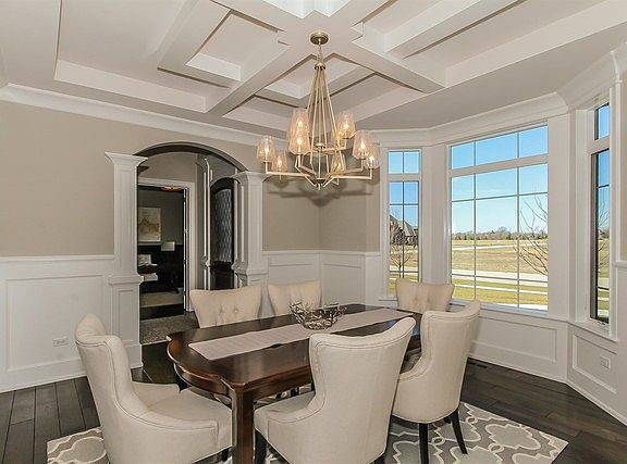 3rd image of 39W473 Long Meadow Ln