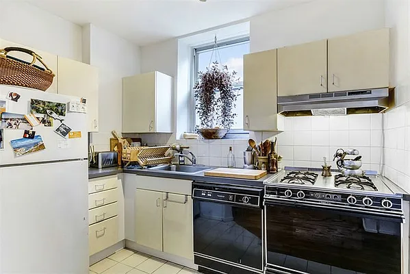 Rented by Town Residential | media 25