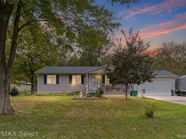 9157 Duffield Rd, Montrose, MI 48457
