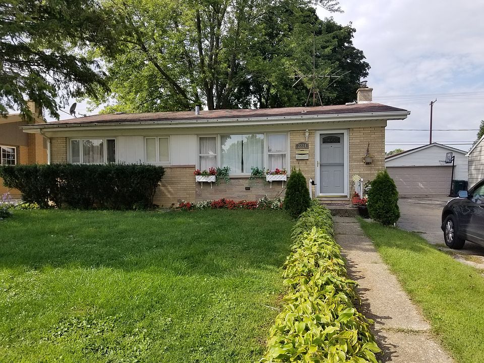 1st image of 2224 Western Ave