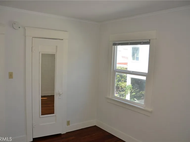 830 Monterey Blvd — Photo 11