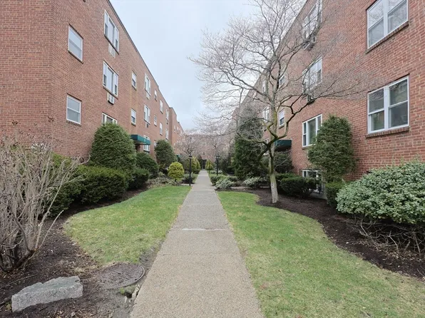 49 Colborne Rd APT 6, Brighton, MA 02135