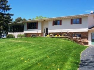 162 Rundell Rd, Livingston, WI 53554