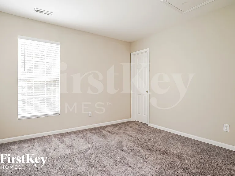 5048 Babbling Brook Dr — Photo 14