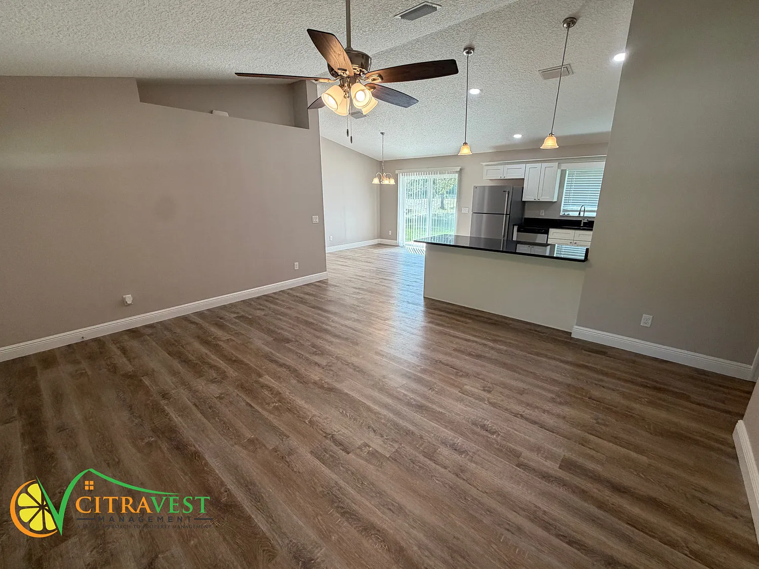 Gorgeous 4 Bedroom Available in Citrus Springs! — Photo 3