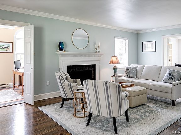 4th image of 702 West Drive Cir