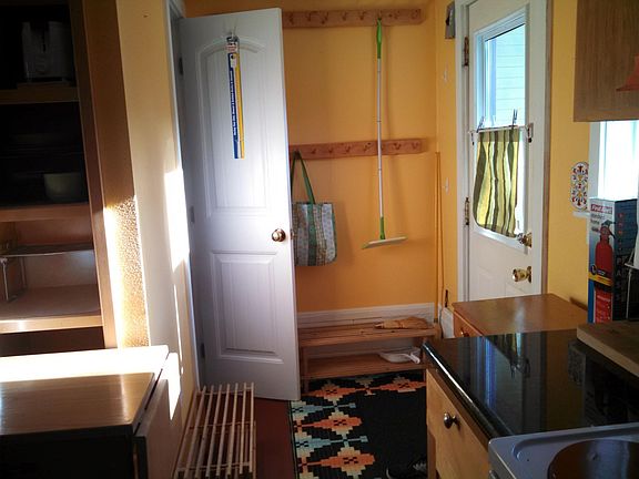 4th image of 125 Plymouth St NW