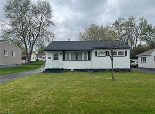 646 Burdie Dr, Hubbard, OH