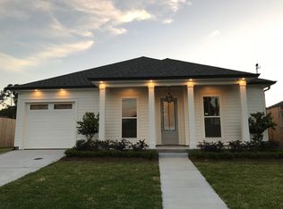 2116 Green Acres Rd, Metairie, LA 70003