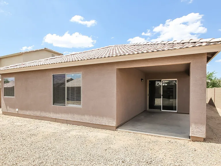 1715 W Saint Catherine Ave — Photo 16