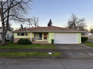 1060 E Harrison Ave, Cottage Grove, OR 97424