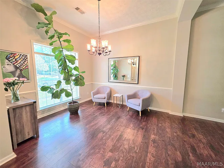 607 Forest Trl — Photo 6