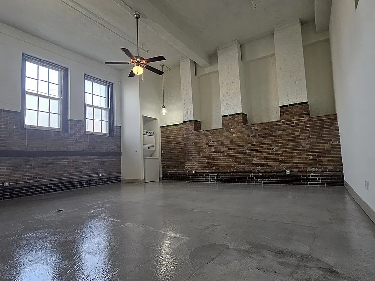 Clark School Lofts — Photo 10