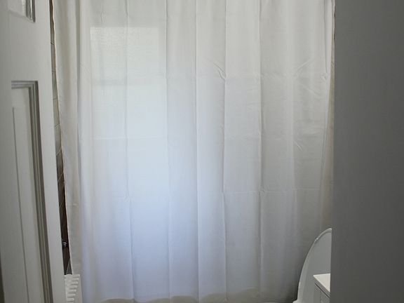 4th image of 11 Hillside Pl