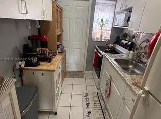 3411 SW 11th St APT 3B, Miami, FL 33135