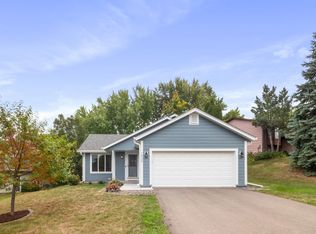 1930 Covington Ln, Eagan, MN 55122
