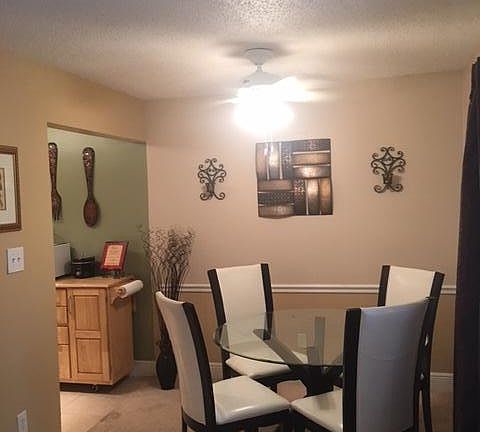 3rd image of 1112 Meadows Cir