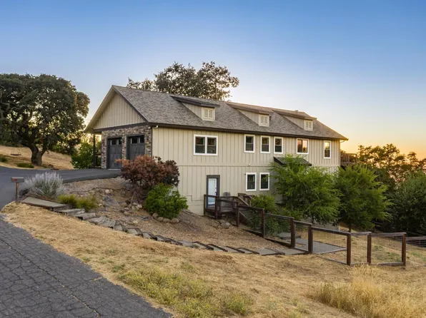 6055 Hyland Way, Penngrove, CA 94951