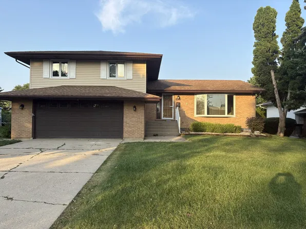 4602 Magnolia Dr, Rolling Meadows, IL 60008