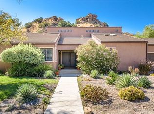 15 Hacienda Rd, Bell Canyon, CA 91307