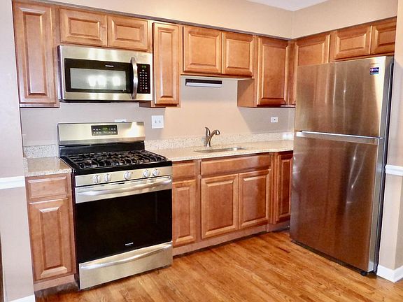 3rd image of 371 Wilmington Dr #203E