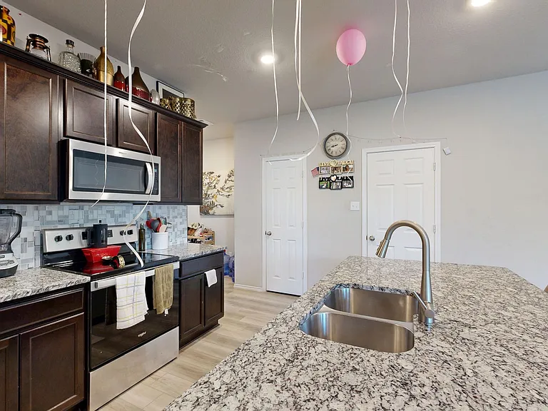 8605 Cantera Ridge Rd — Photo 9