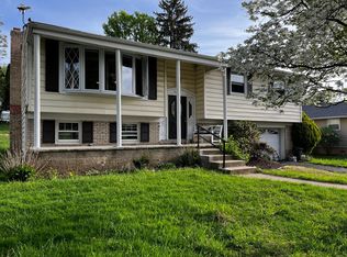 2147 Suburban Greens Dr, Lutherville Timonium, MD
