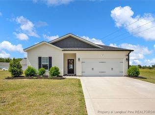 55 Singletree Ln, Autryville, NC 28318