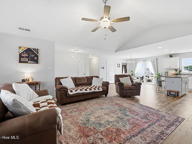 708 Puppy Drum Ln — Photo 10