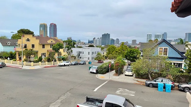 2204 E St — Photo 22