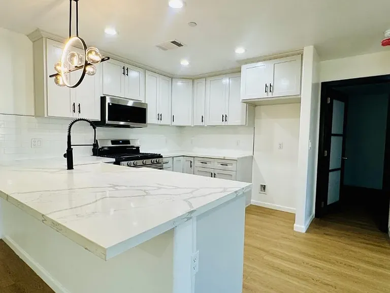 801 S Oleander Ave — Photo 16