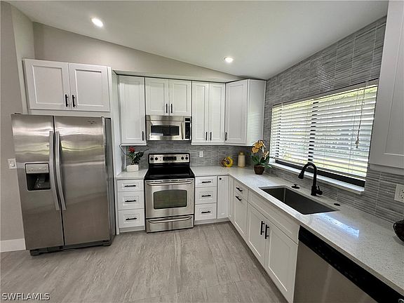 4th image of 16589 Coriander Ln