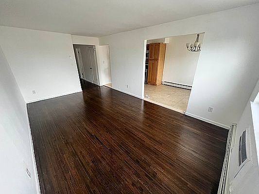 1st image of 5610 39th Ave #3