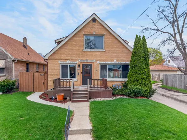 3521 South 11th STREET, Milwaukee, WI 53221