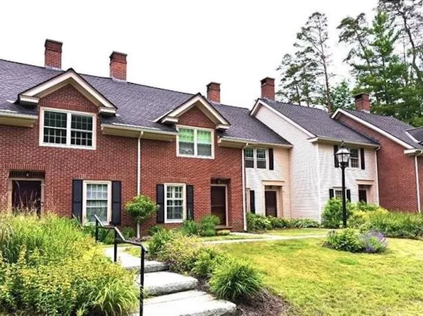 121 Townhouse Way #20, Woodstock, VT 05091