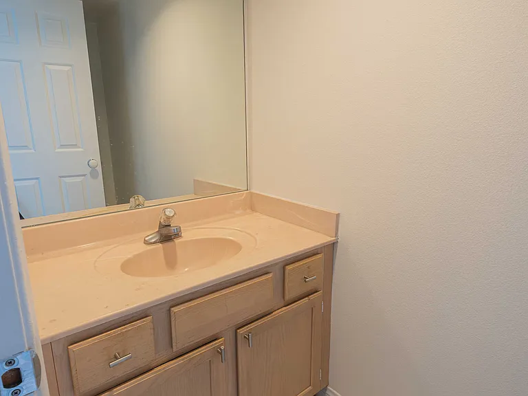 1131 Campbell St #211 — Photo 13