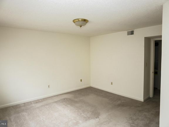 5th image of 1609 Airy Hill Ct #8D