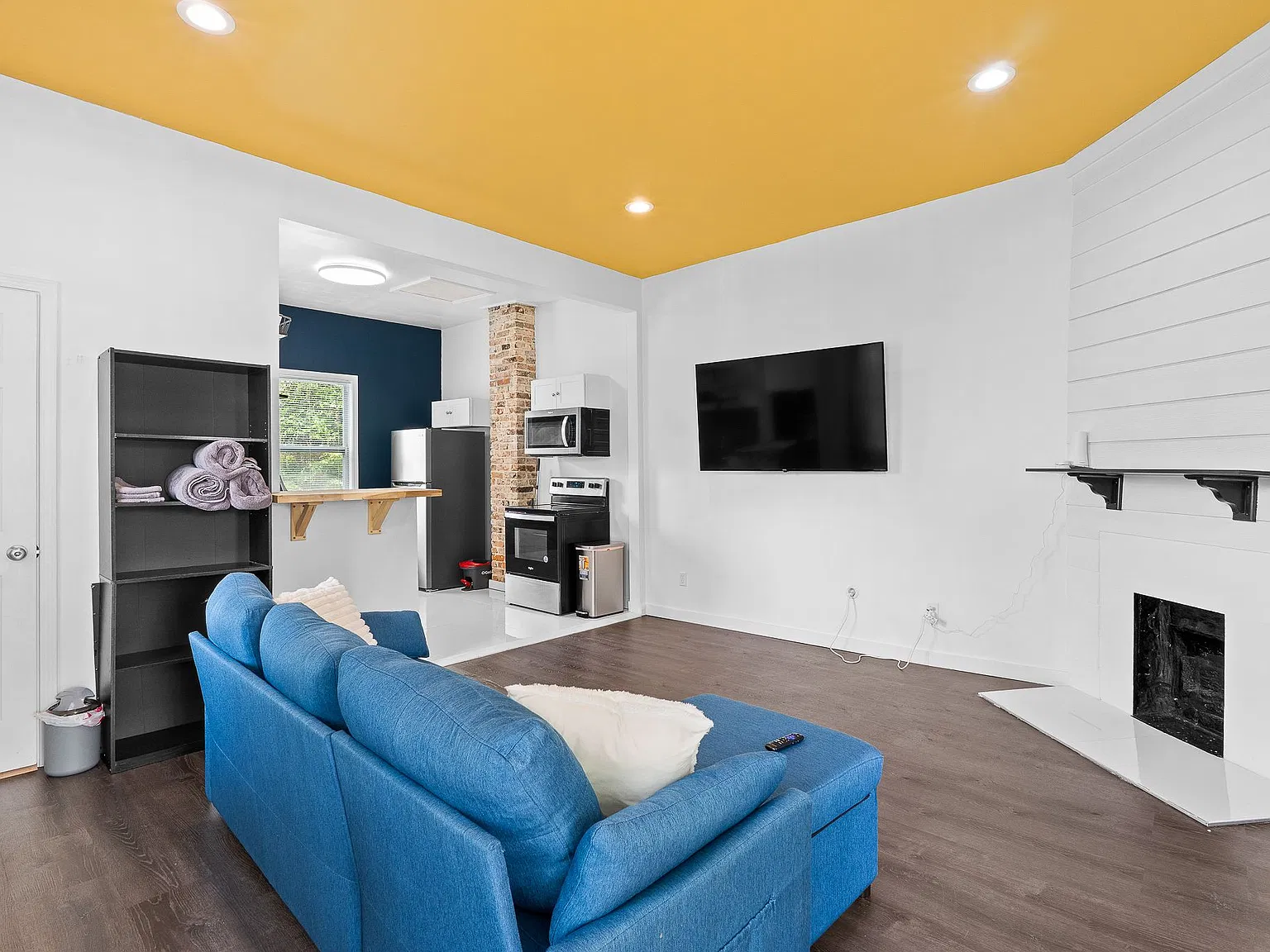 1 bed, 1.0 bath, 600 sqft, $1,500 — Photo 1