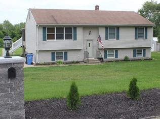 312 Gendron Rd, Plainfield, CT 06374