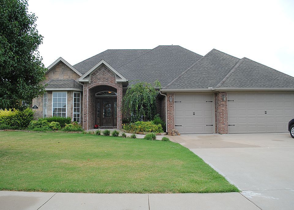 1st image of 4111 SW Flagstone Blvd