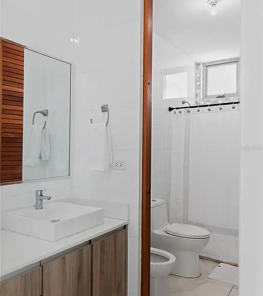 110 Central Park — Photo 15