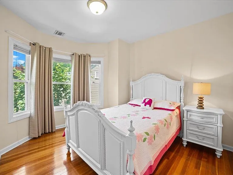 283 Harrison Ave — Photo 14