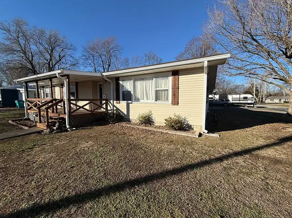 305 S West Ave, Republic, MO 65738