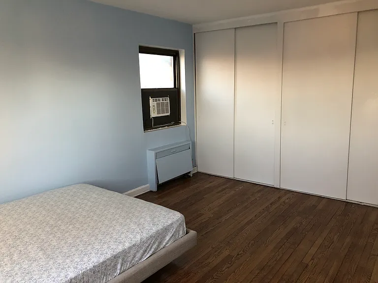 3031 Edwin Ave — Photo 3