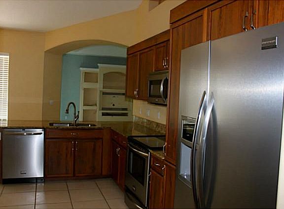 4th image of 2398 SW Kent Cir