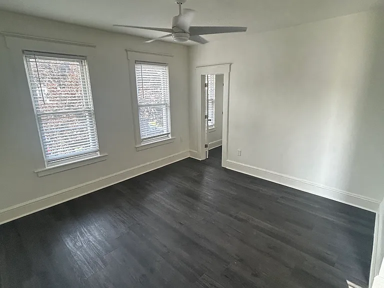 100 Winslow Pl — Photo 7