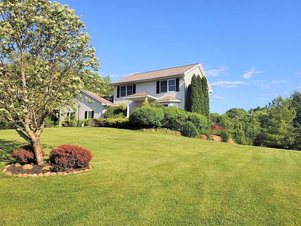 1st image of 5844 Cannon Hills Dr NE