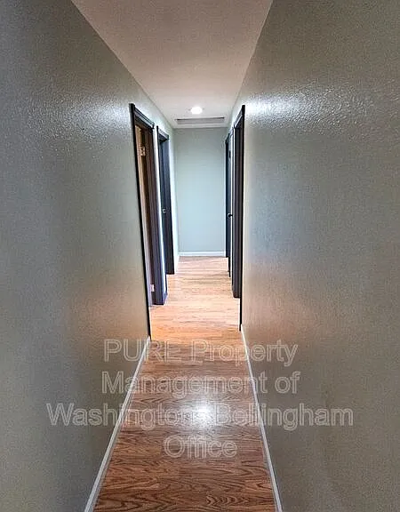 2400 Carpenter St — Photo 11