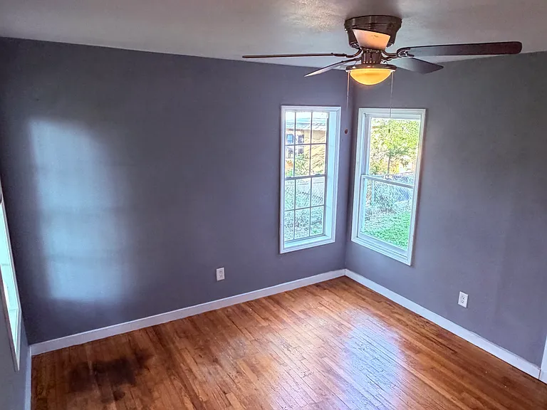 311 Glamis Ave #I — Photo 9